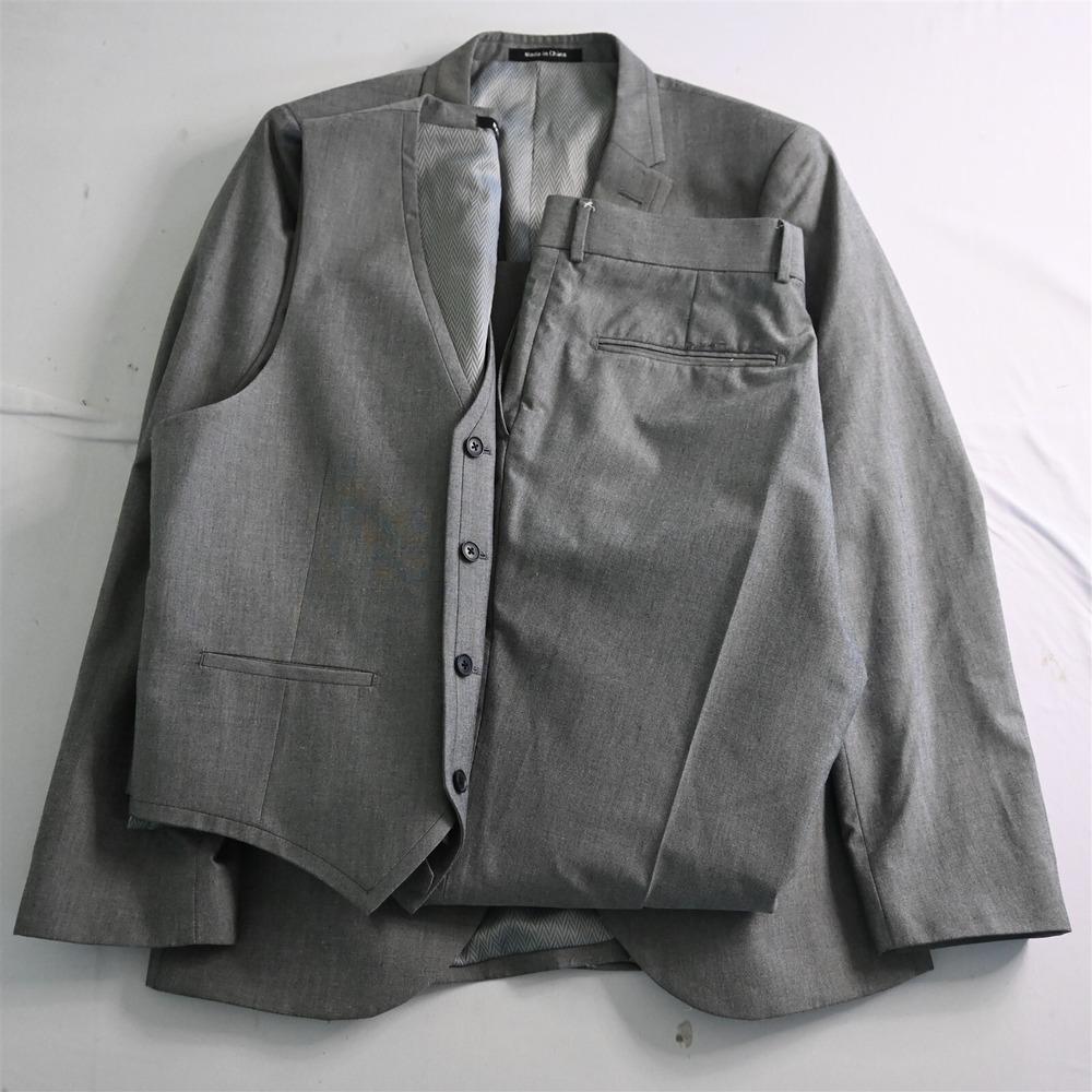 Altamoda Mens Warehouse 40R 32x32 Gray 3 Piece Vest Jacket Pants‎ Suit